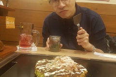 Hangryyyyy. Must eattttt.
